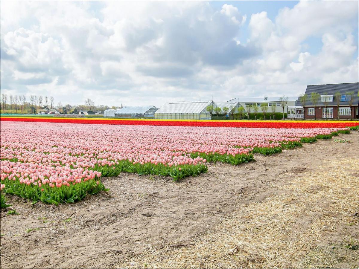 Lovely Bungalow In Noordwijkerhout With Garden Екстер'єр фото