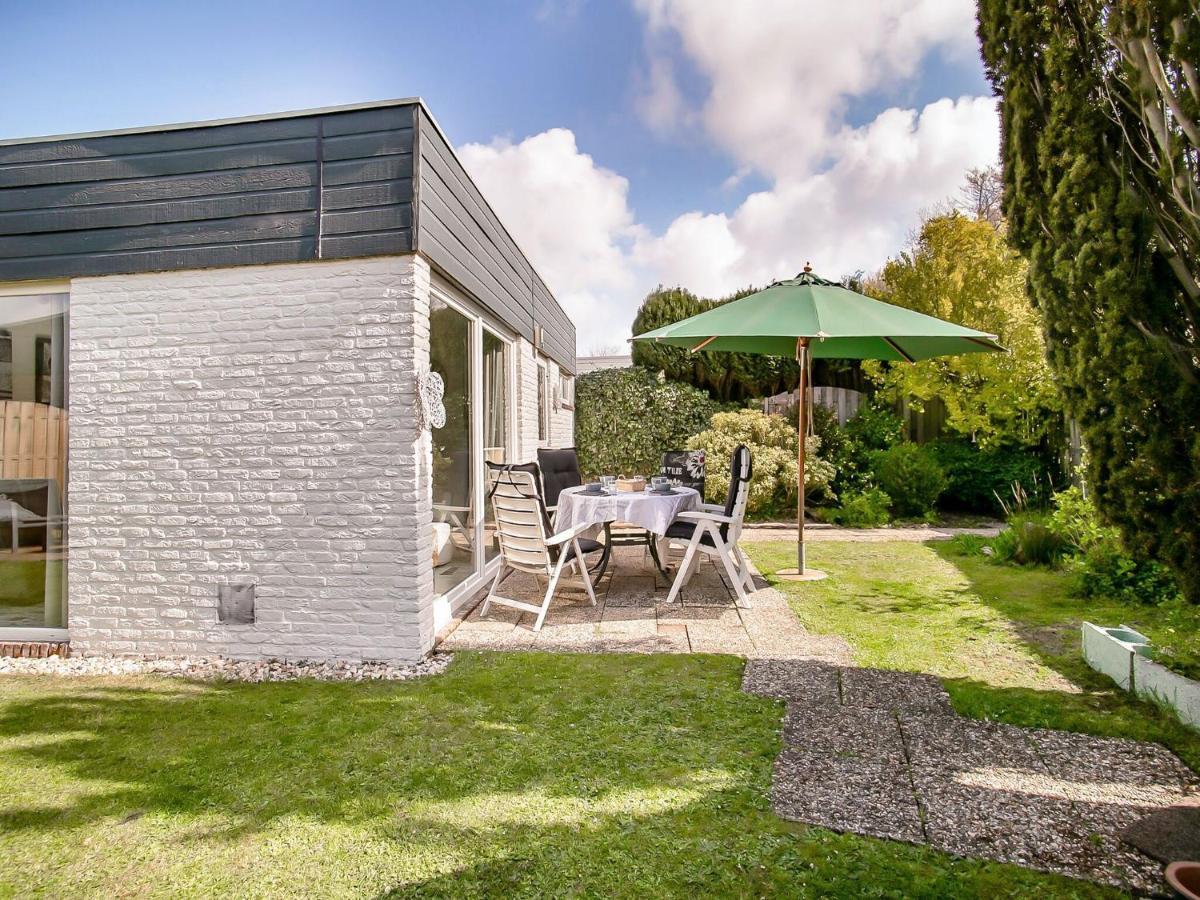 Lovely Bungalow In Noordwijkerhout With Garden Екстер'єр фото